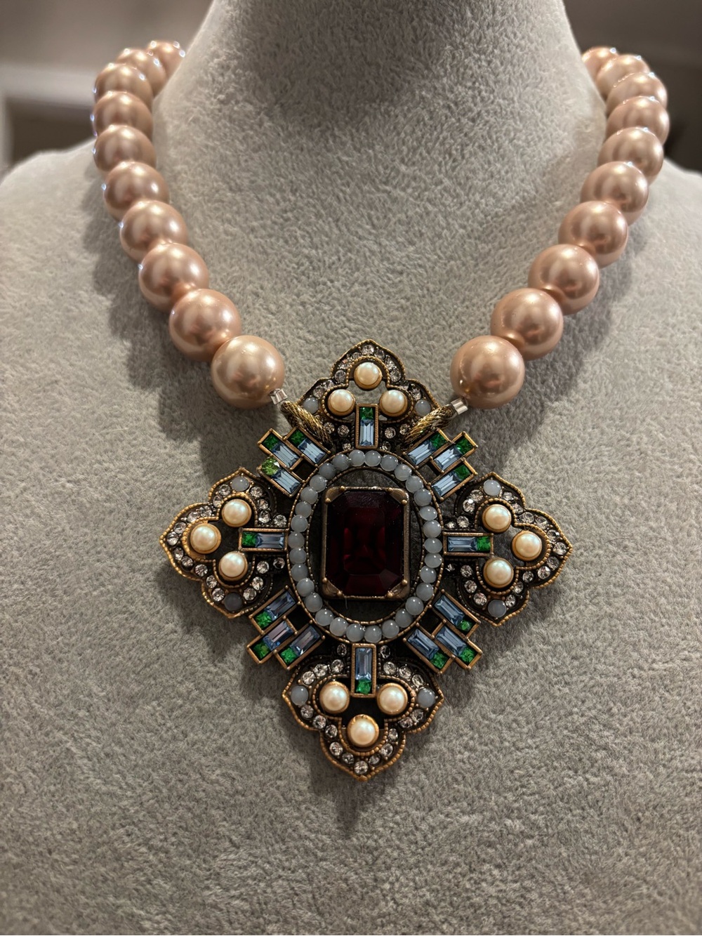 Creamy Pearl Necklace with Ornate vintage Jeweled Cross Pendant - Picture 2 of 3